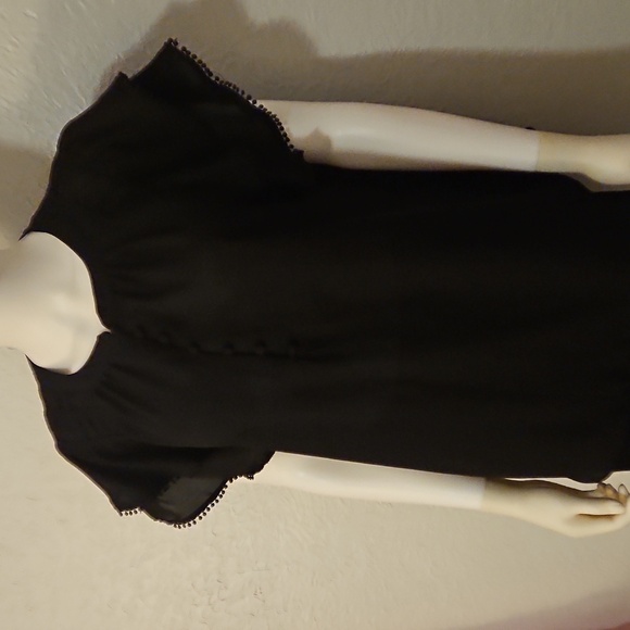 ZAC & RACHEL Black Tiered Short Sleeve Half Button Chiffon Blouse - Picture 3 of 10